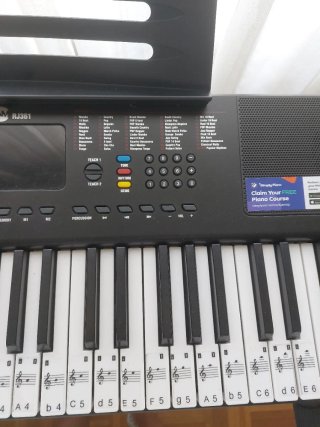 Piano Rock Jam RJ361 con soporte y funda