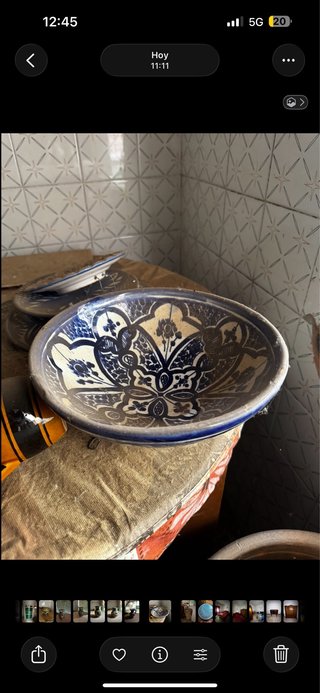 Plato de cerámica marroquí decorado