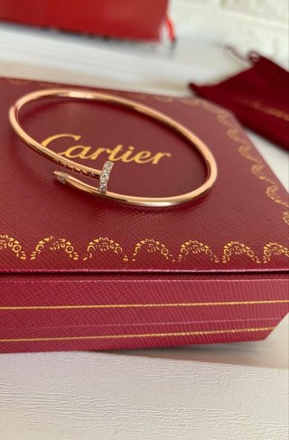 Bracciale a chiodo