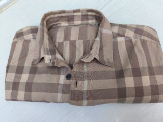 Camisa Burberry cuadros beige y marrón