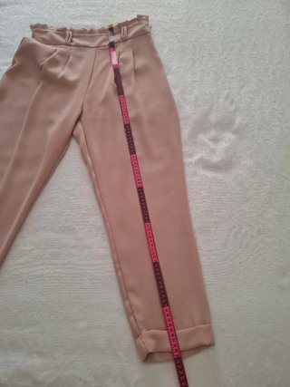Pantalón Zara Pinzas Beige Talla L