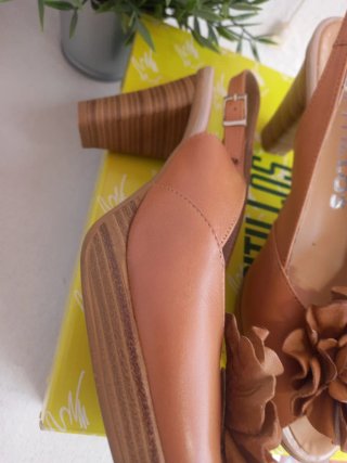 Zapatos Pitillos Beige/Marrón Mujer