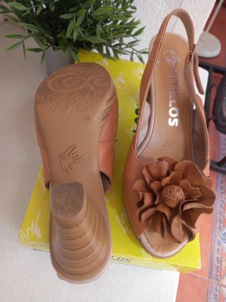 Zapatos Pitillos Beige/Marrón Mujer