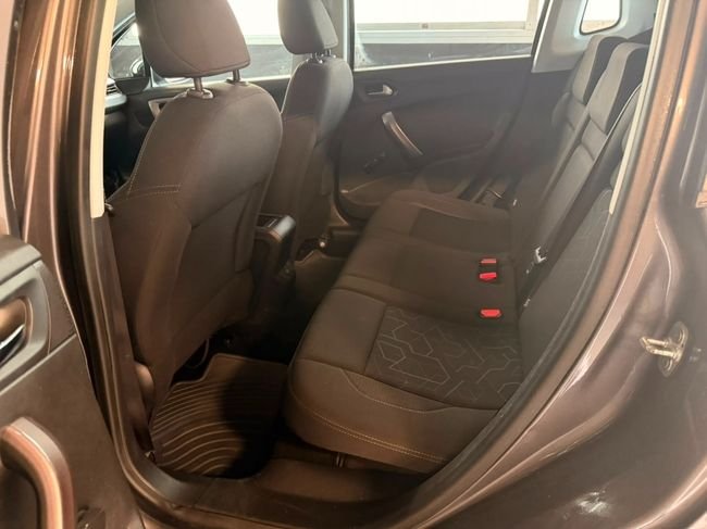 Peugeot 2008 2016, foto 16