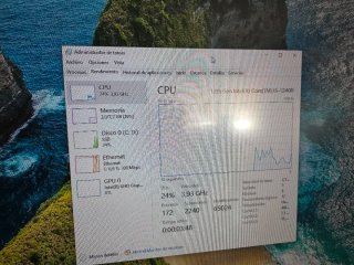 Acer Veriton Semitorre i5-12400 8GB RAM 512GB NVMe
