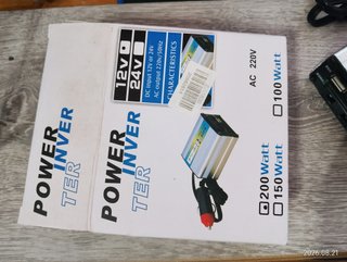 Inversor 12V/24V DC a 220V AC 200W