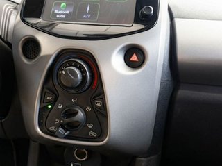 Toyota Aygo AYGO 1.0 70CV X-PLAY 5P