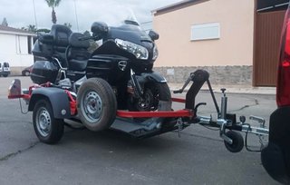 NUEVO: Remolque para motos IKRAM basculante