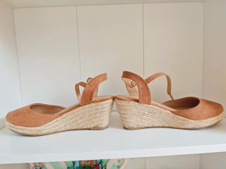Cuñas esparto Primark marrón