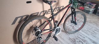 Bicicleta Megamo Negra y Naranja. 26".