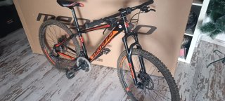 Bicicleta Megamo Negra y Naranja. 26".