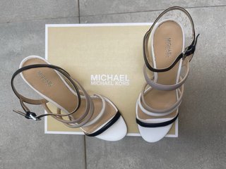 Sandalias Michael Kors Tacón Tiras Talla 40