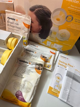 Medela Sacaleches y Almacenaje