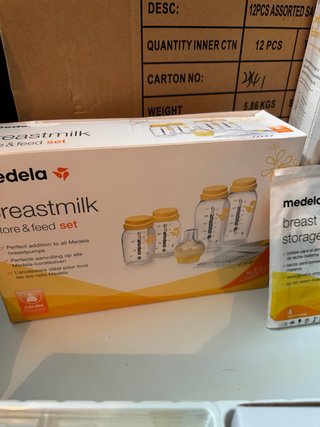 Medela Sacaleches y Almacenaje