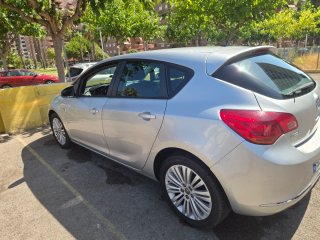 Opel Astra 2013