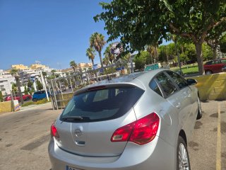 Opel Astra 2013