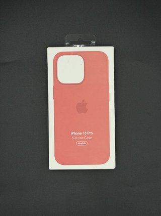 Funda iPhone 13 Pro Silicona Nueva 6