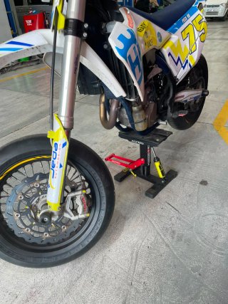 Husqvarna FS450 Supermotard
