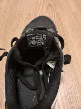 Zapatillas Nike Negras y Blancas