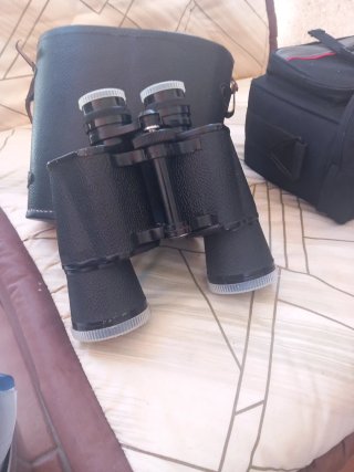 Prismáticos antiguos negros