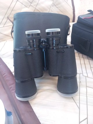 Prismáticos antiguos negros