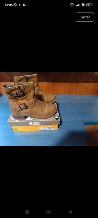 Botines marrones con hebillas