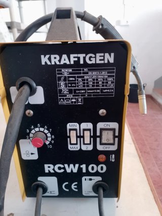 Soldador KRAFTGEN 100A Hilo Sin Gas