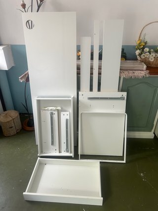Mesa IKEA blanca 142x50 desmontada
