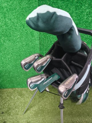 Bolsa de Palos de Golf Wilson Medio Set Mujer