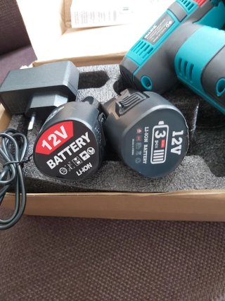 Mini radial 12V con 2 baterías 2.5Ah