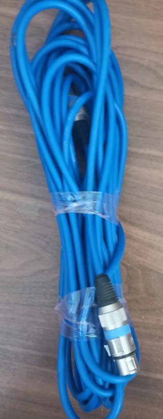 Cable de micrófono azul