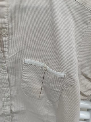 Camisa beige de rayas