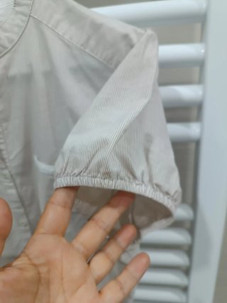 Camisa beige de rayas