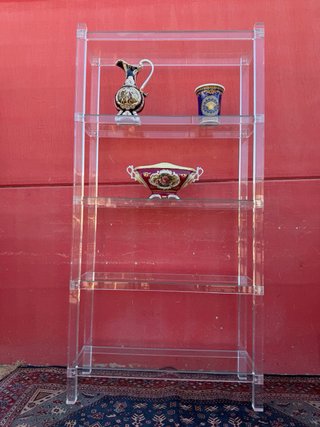 Estantería Minimalista Diseño Acrílico y Cristal