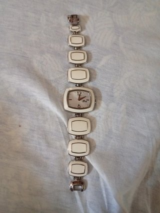 Reloj Lotus Mujer Plata y Blanco