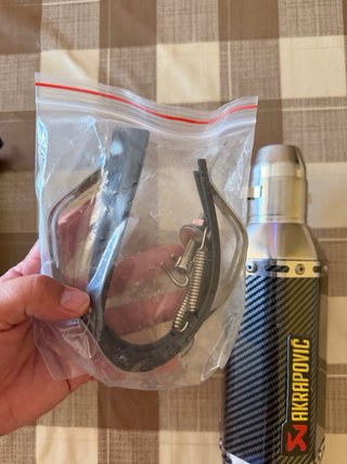 Cola de escape Akrapovic (copia)