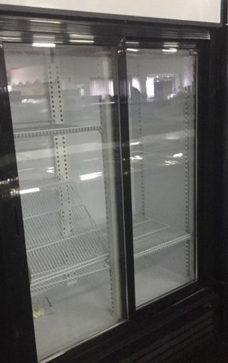 Armarios refrigerados con puertas de cristal