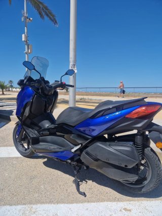 Yamaha XMAX 300
