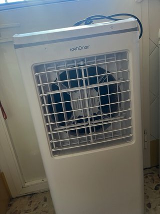 Aire Acondicionado Portátil Blanco con su caja