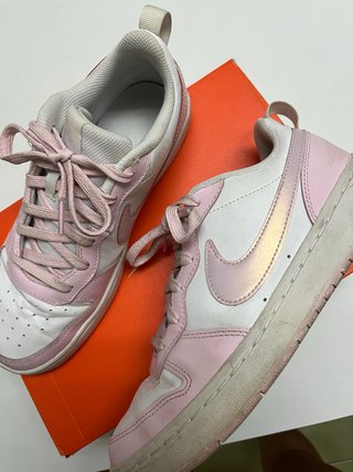 Nike Court Blancas y Rosas