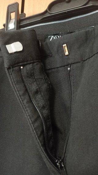 Pantalón vestir Zara negro