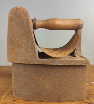 Plancha antigua de carbón hierro S.XIX