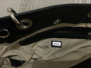 Bolso Guess Negro Asa Trenzada 24x15x35cm