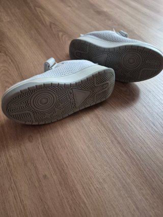 Scarpe bambina bianche Primigi