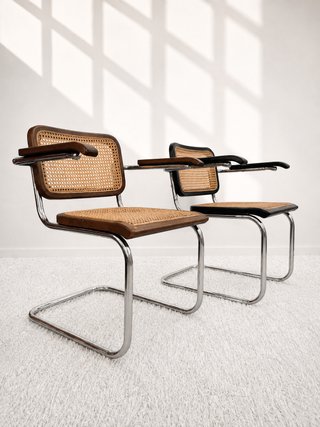 SILLA CANTILEVER ESTILO CESCA B64. 70s. NEGRA