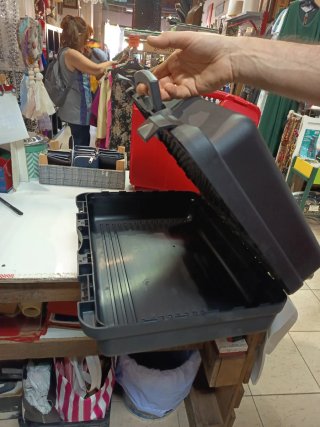 Maletines de plástico duro