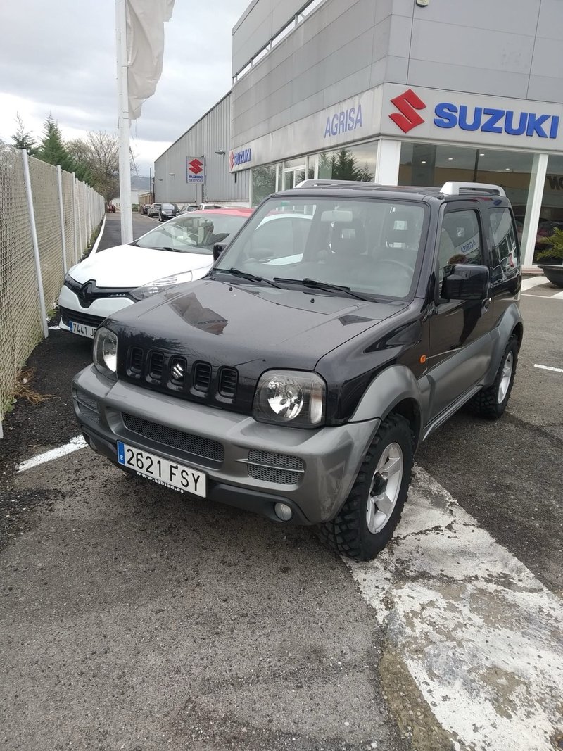 Suzuki Jimny 2008 - foto 1