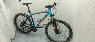Bicicleta de Montaña Giant Azul