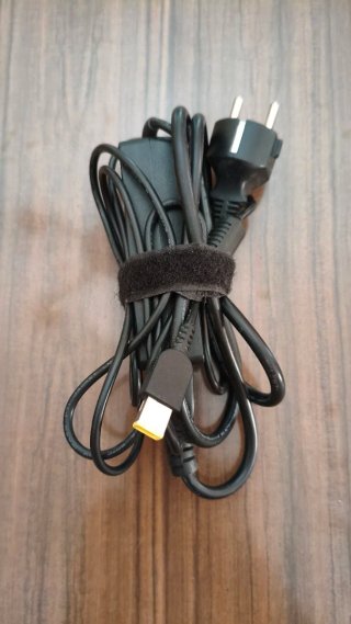 Lenovo ThinkCentre M920q i7 8700T