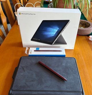 Microsoft Surface Go